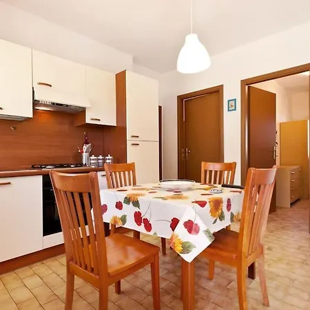 Ada Con Giardino Privato *